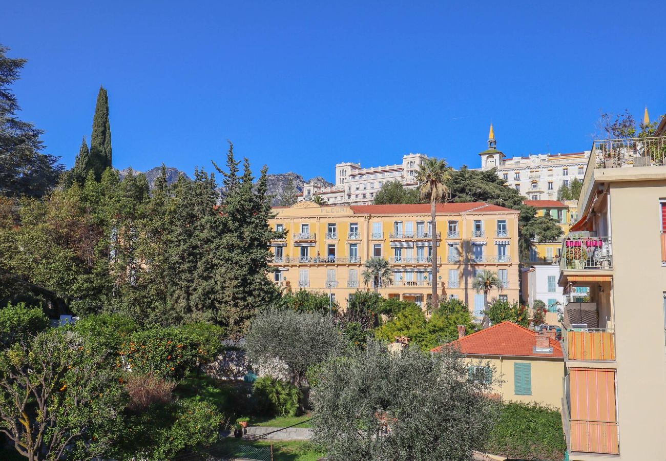 Apartment in Menton - 47-L'Alicanteproche gare, terrasse, vue mer