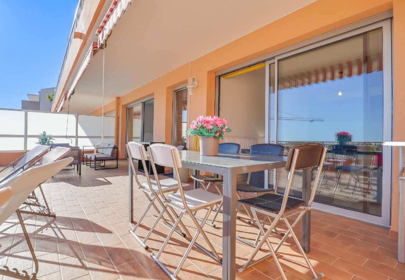 Apartment in Menton - 47-L'Alicanteproche gare, terrasse, vue mer