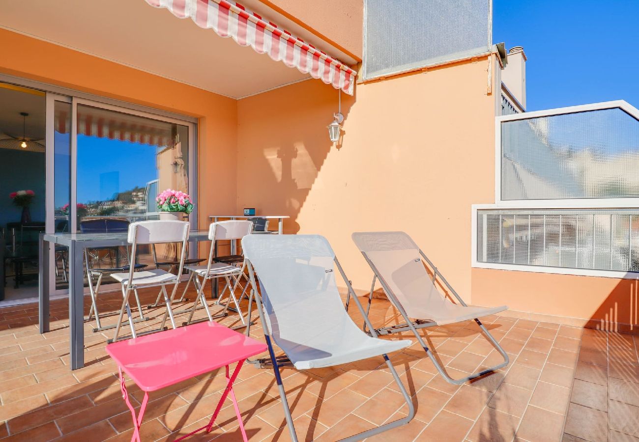 Apartment in Menton - 47-L'Alicanteproche gare, terrasse, vue mer