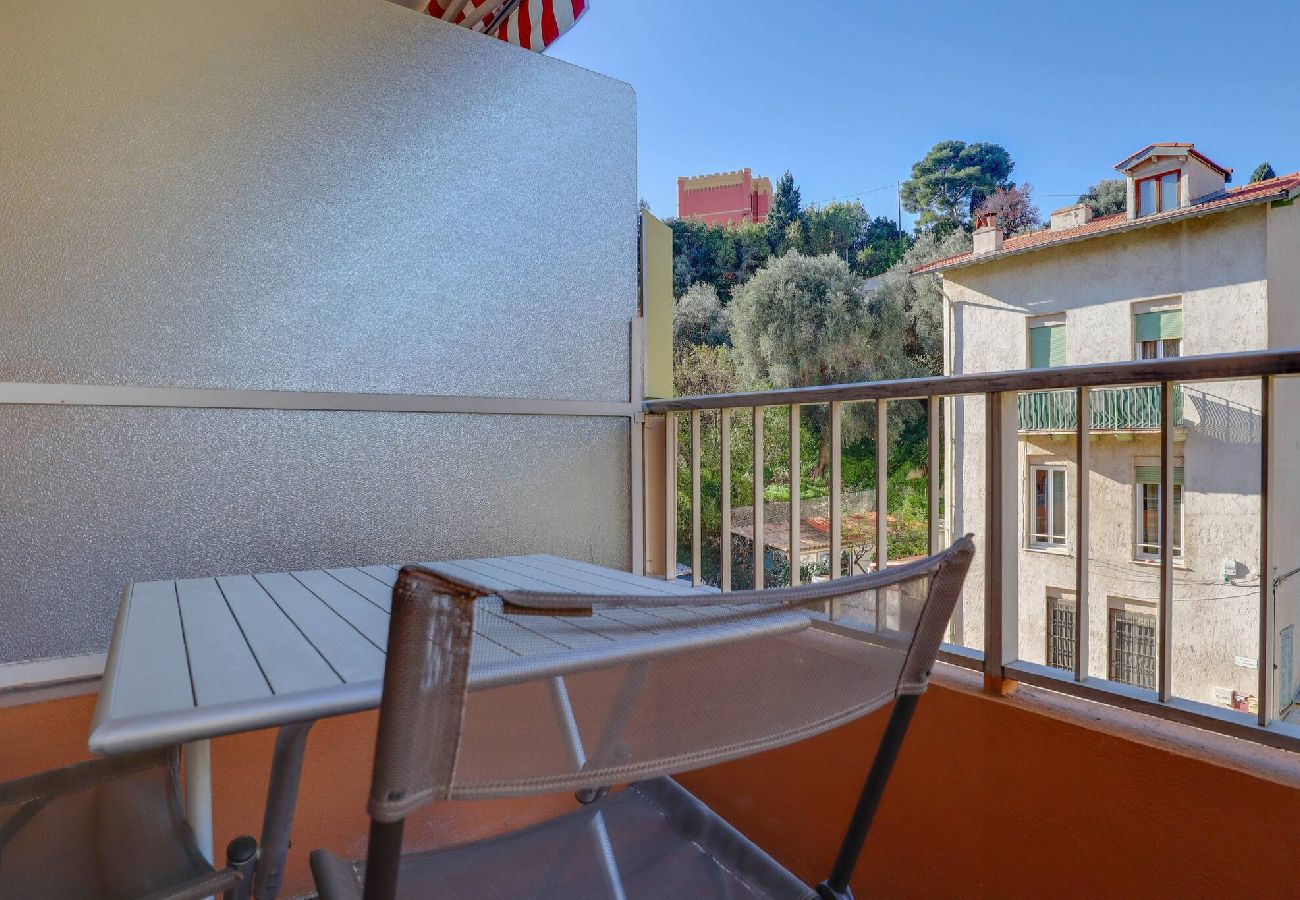 Apartment in Menton - 47-L'Alicanteproche gare, terrasse, vue mer