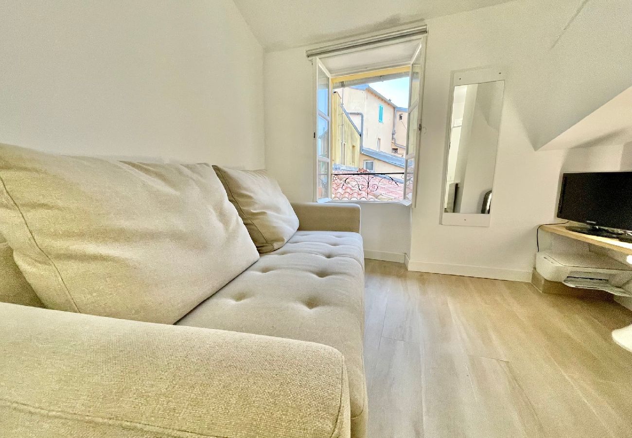 Studio in Menton - 48- 2 traverse de brea