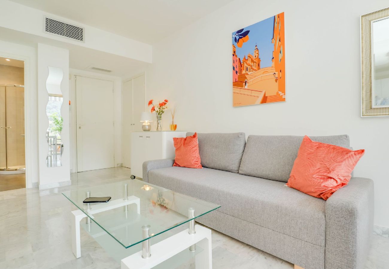 Apartment in Menton - 8- La Grande Résidence