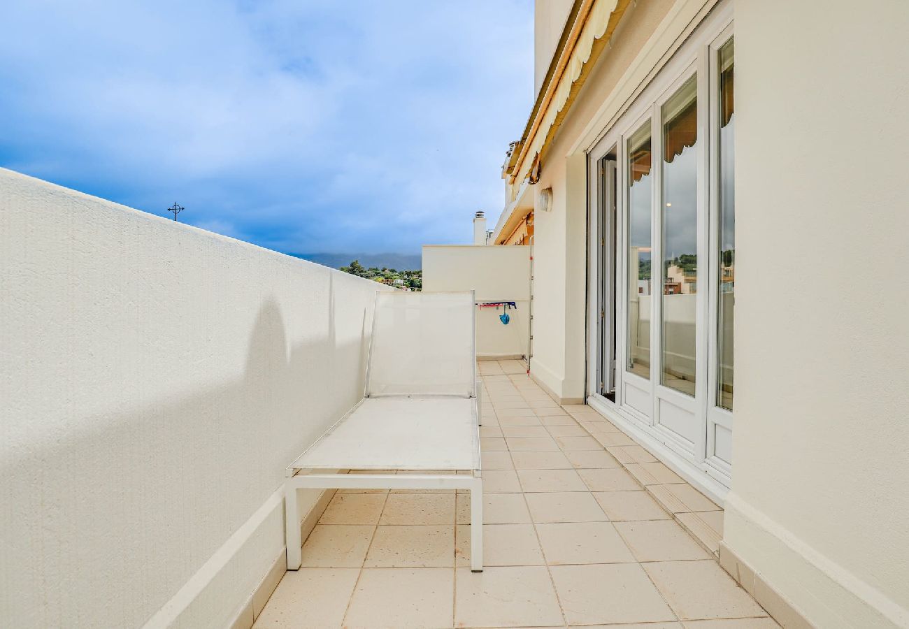 Studio in Roquebrune-Cap-Martin - 4-Cosy studio, proche Plage et Gare, vue Montagne