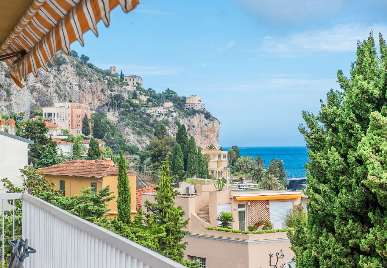 Apartment in Menton - 28-Vina del mare