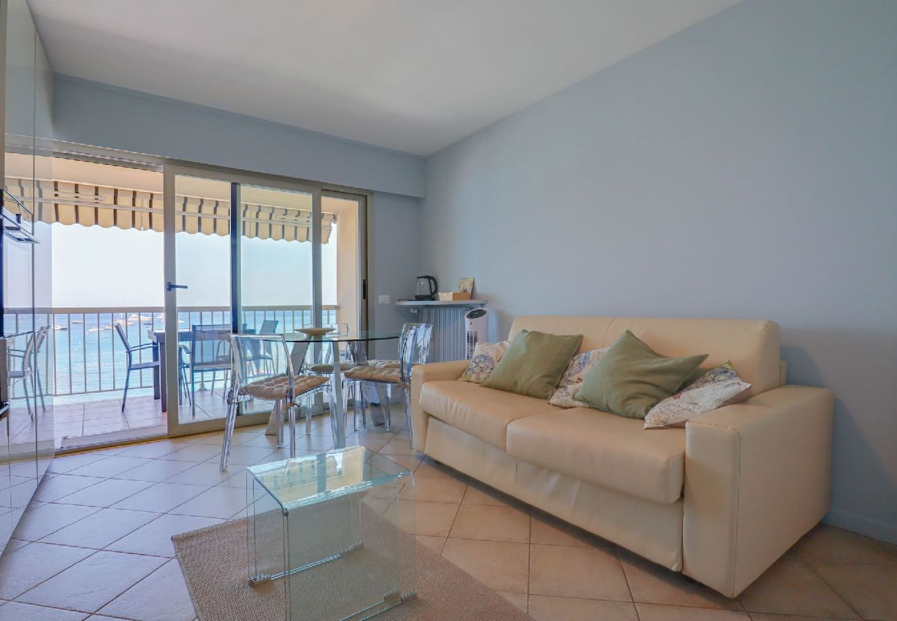 Apartment in Roquebrune-Cap-Martin - 50- Madame Bleu