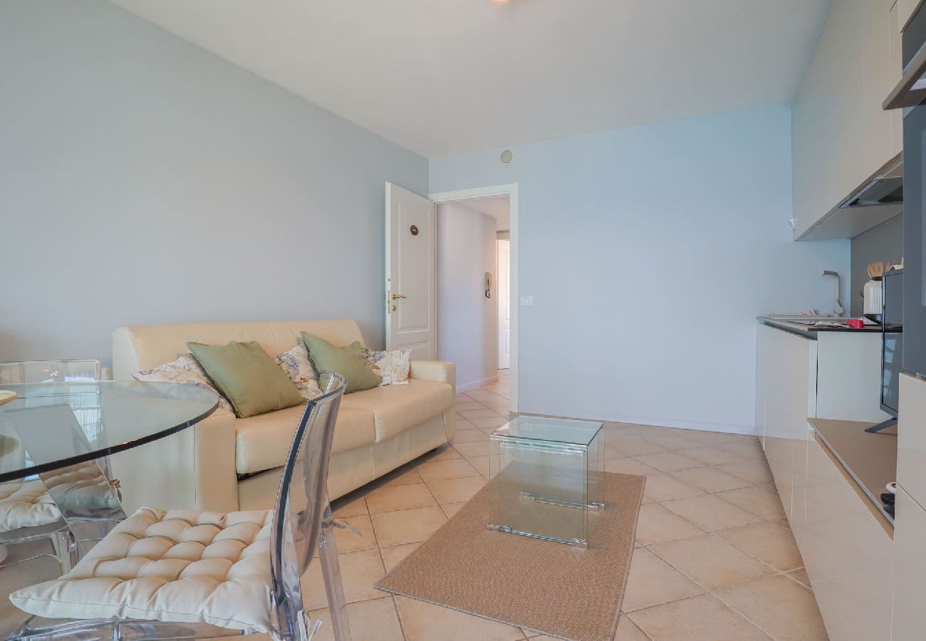 Apartment in Roquebrune-Cap-Martin - 50- Madame Bleu