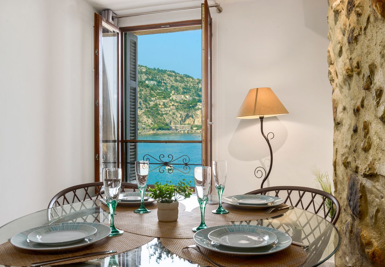 Apartment in Menton - 27-81 rue longue