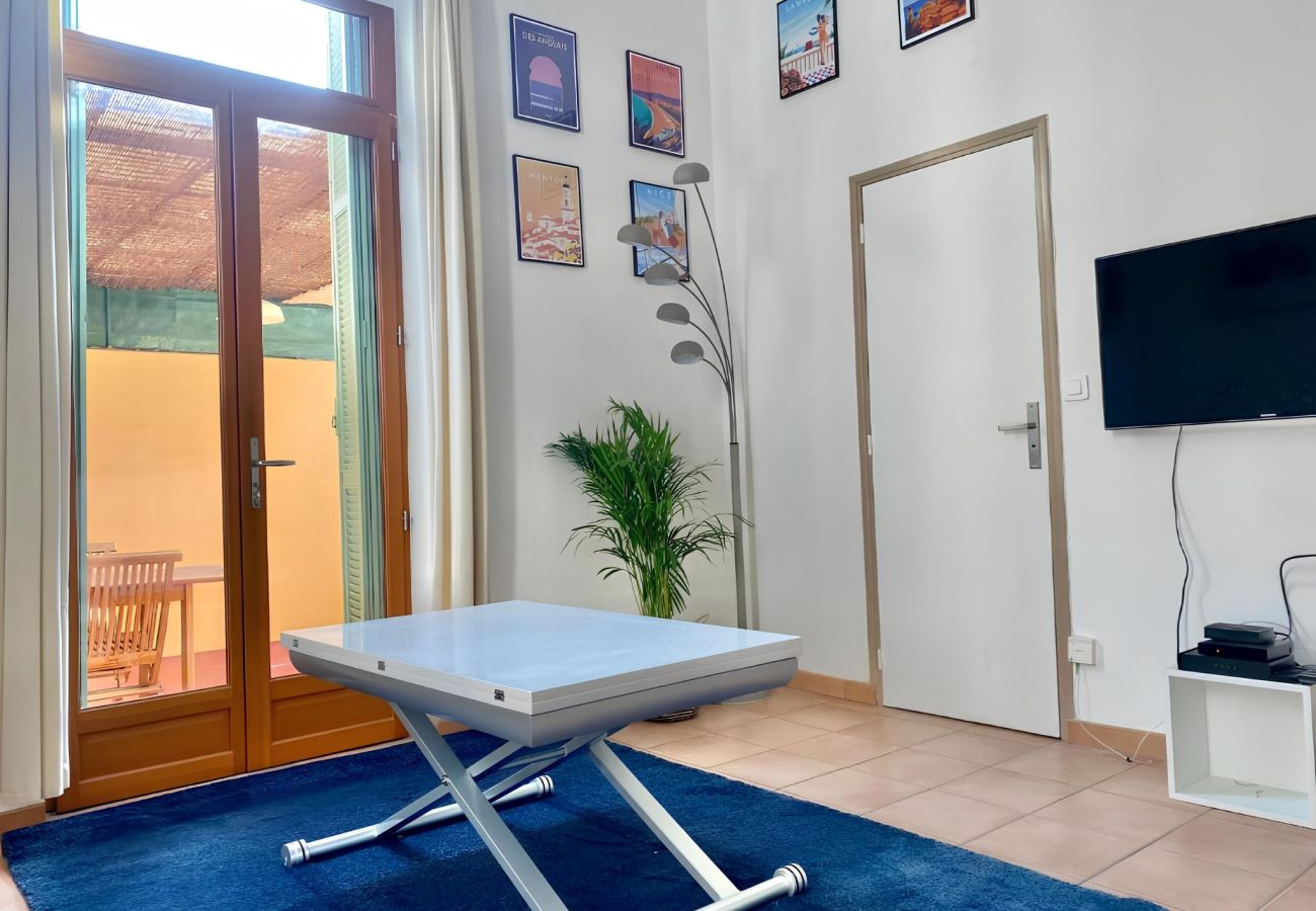 Apartment in Menton - 13-Rue jeanne 1er étage