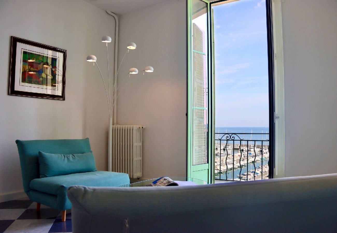 Appartement à Menton - 20- Porte de France (Spieles)