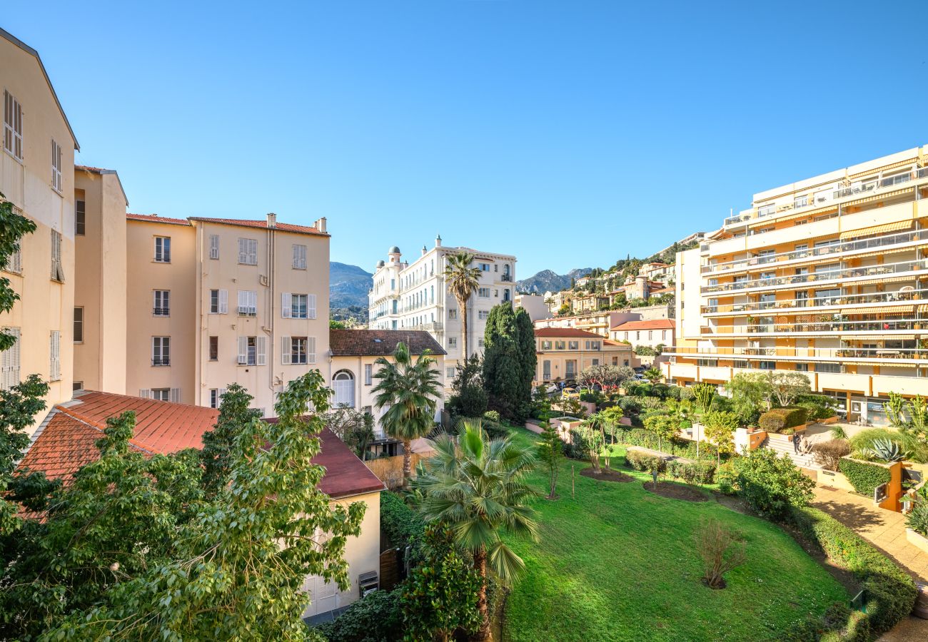 Studio à Menton - 72-Charmant studio Plein centre, Calme, Terrasse