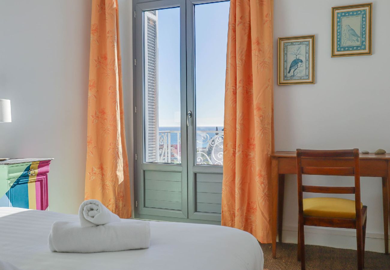 Appartement à Menton - 1- Le Riviera Palace