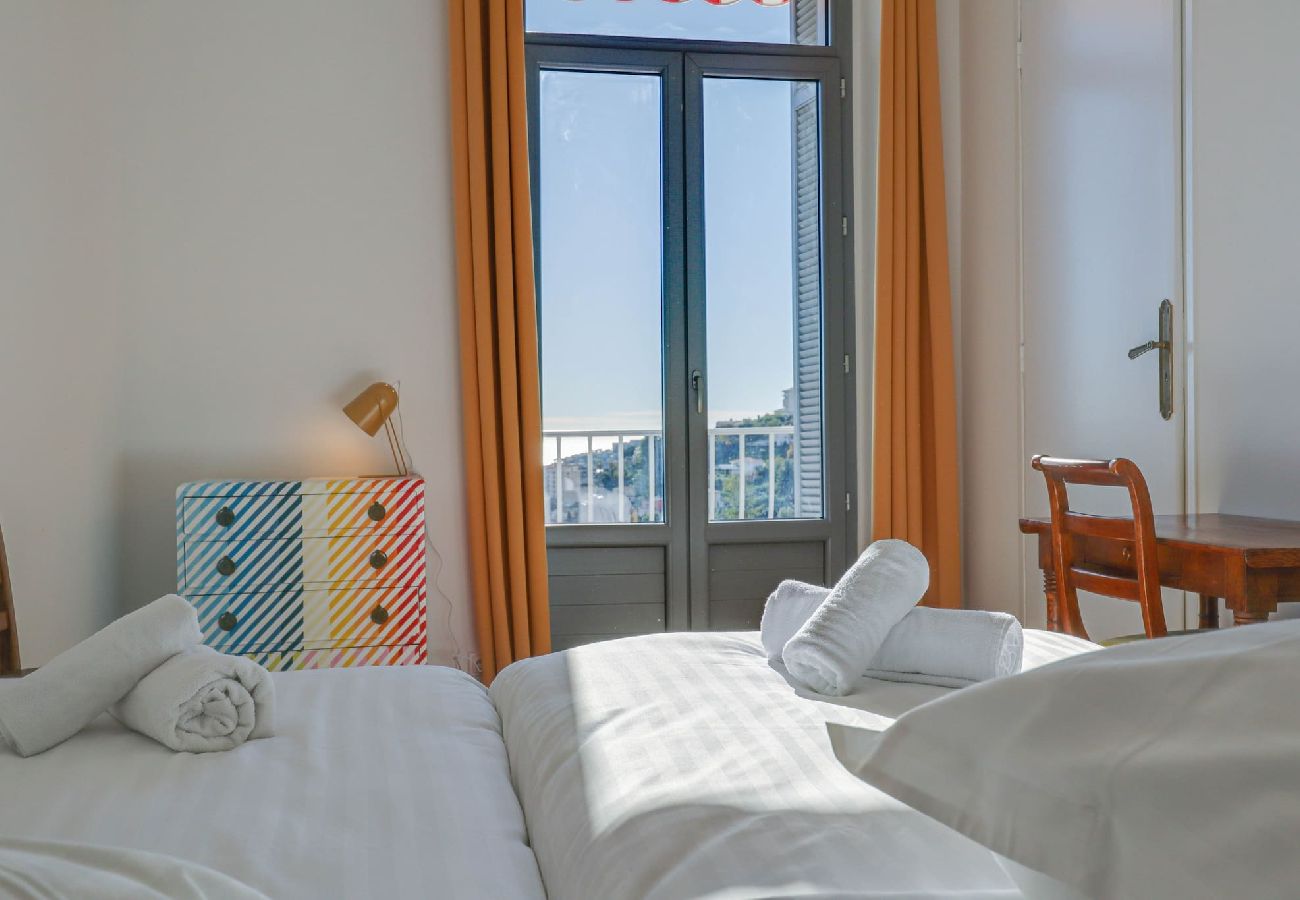 Appartement à Menton - 1- Le Riviera Palace