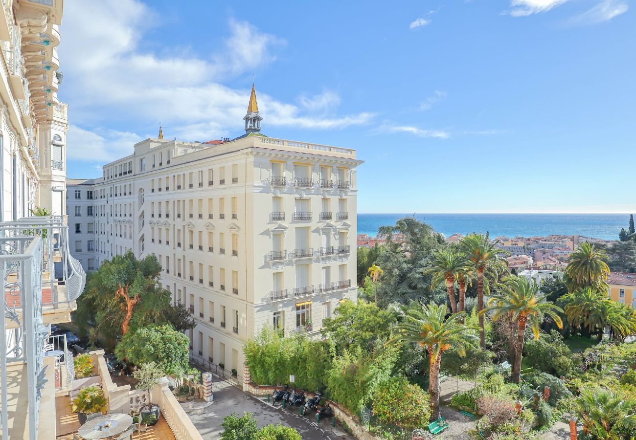 Appartement à Menton - 1- Le Riviera Palace