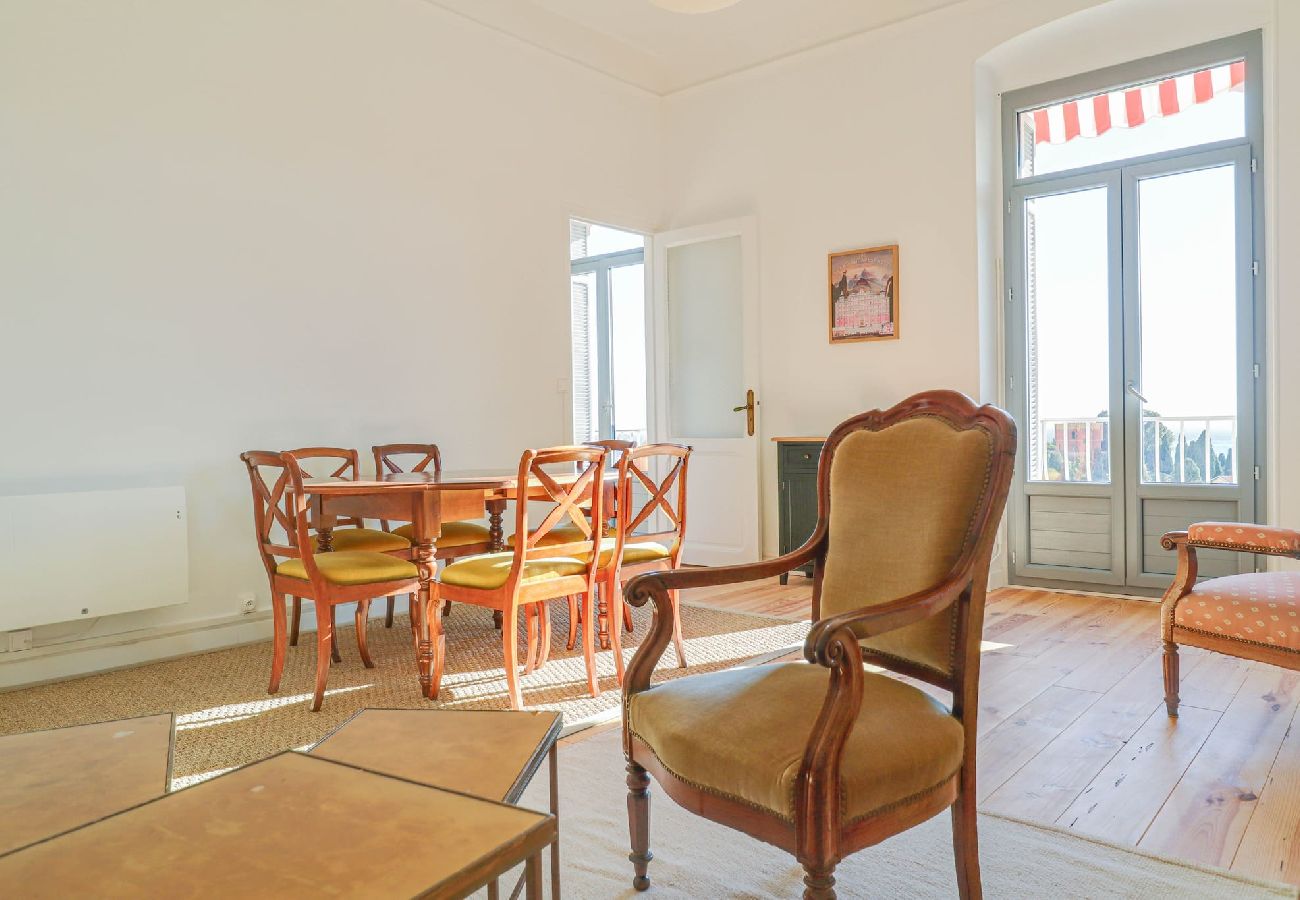 Appartement à Menton - 1- Le Riviera Palace