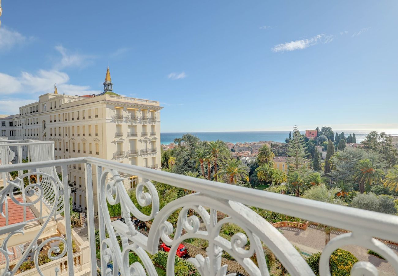 Appartement à Menton - 1- Le Riviera Palace