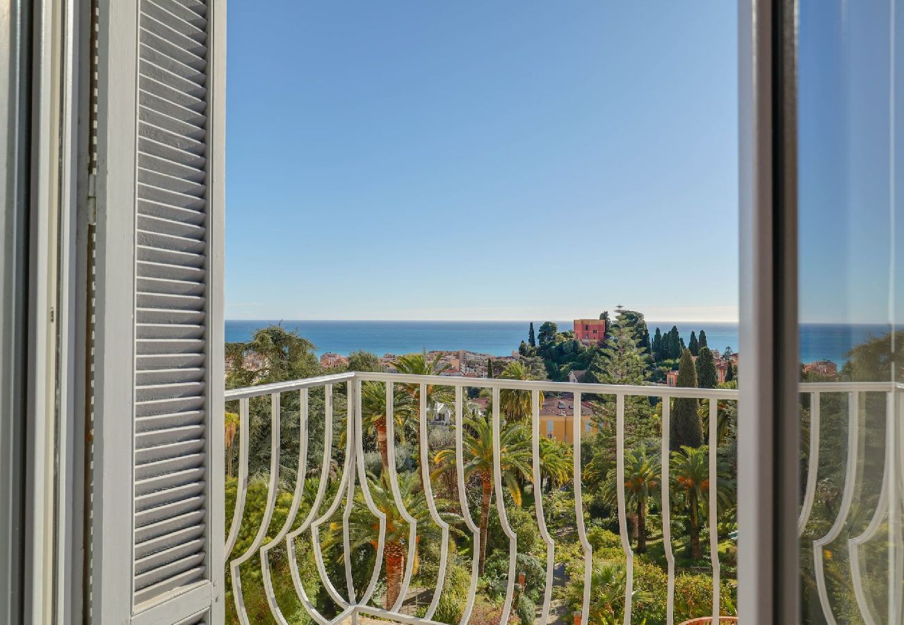 Appartement à Menton - 1- Le Riviera Palace