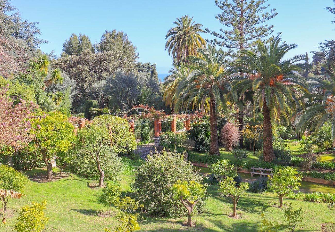 Appartement à Menton - 1- Le Riviera Palace