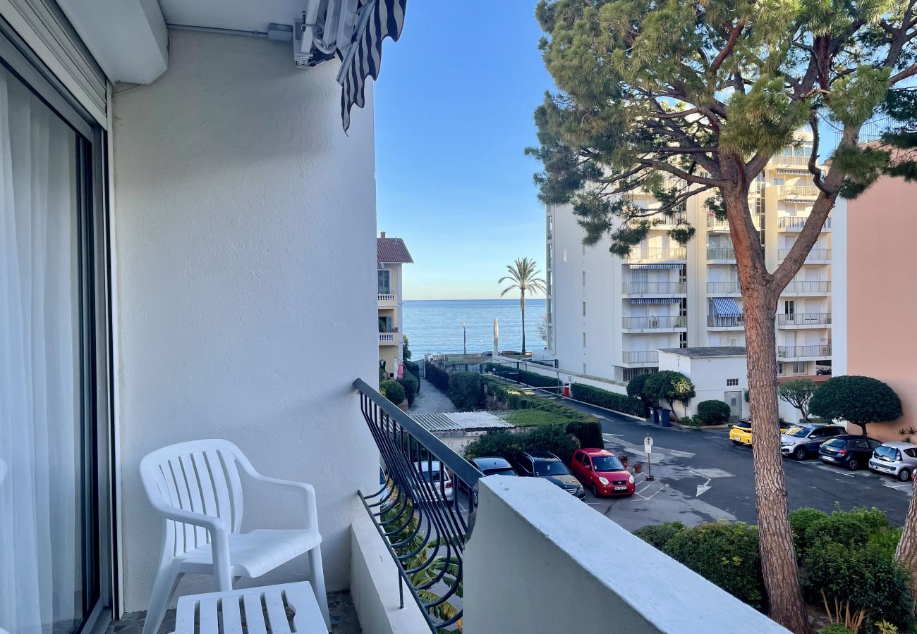 Appartement à Roquebrune-Cap-Martin - 81-Résidence place RCM